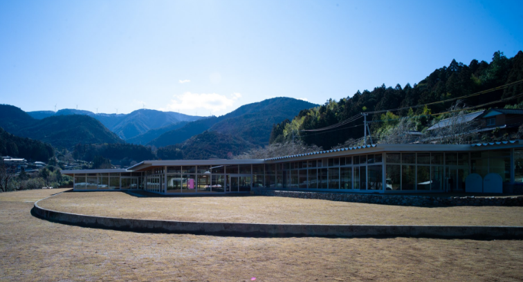 徳島県神山町の神山まるごと高専の校舎